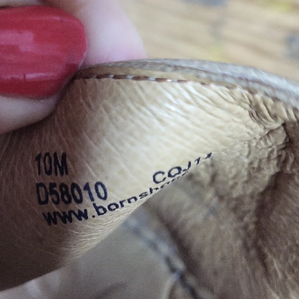 Born Women's Tan Slide Sandals